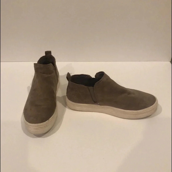 Universal thread shoes - tan -8.5 - Picture 1 of 5